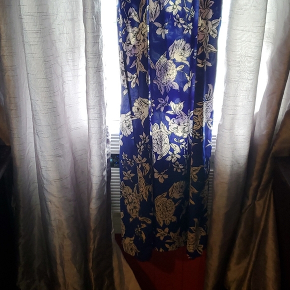 Blue with White Flower print Dress - Picture 6 of 6